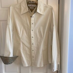 Tommy Hilfiger thin corduroy stretch blouse.